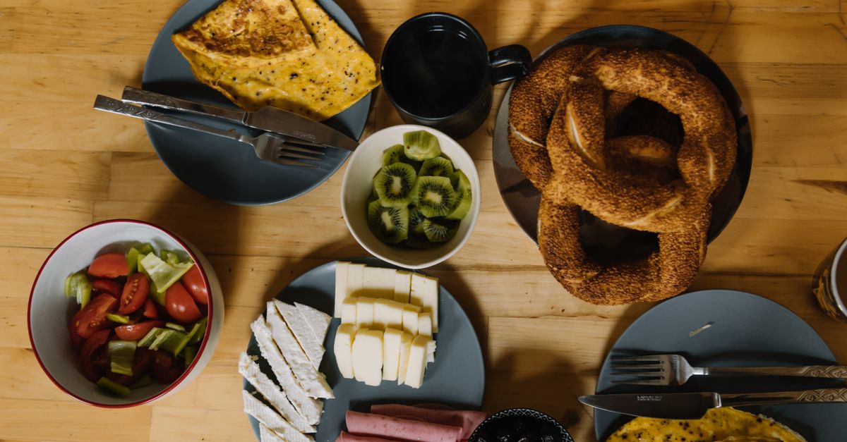 DHEA on an Empty Stomach: Bioavailability, Timing, and Dosing