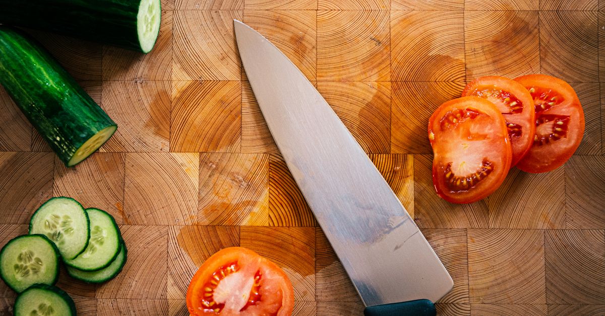 Foods High in Vitamin A: Bioavailability, Stack Synergies, and Lab-Backed Dosing