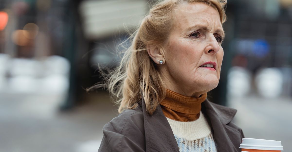 Are Hot Flashes Normal in Perimenopause with Hypothyroidism?