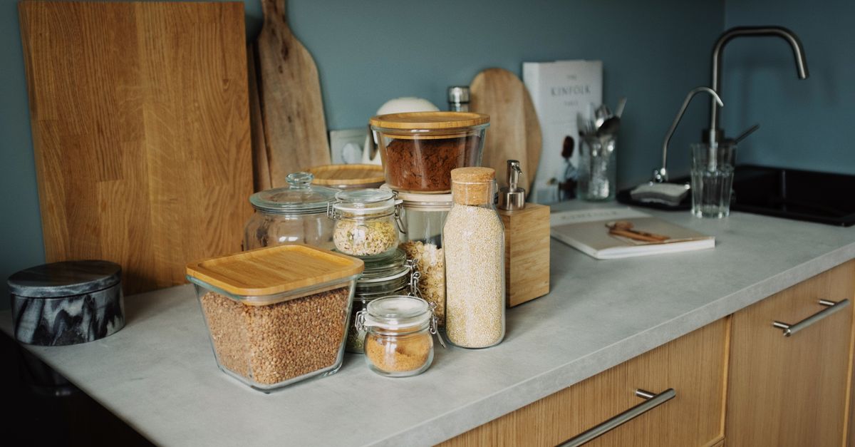 Should You Take Maca Root Before Bed? What the Evidence Says