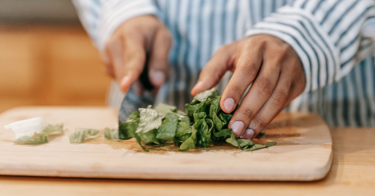 Natural Sources of Riboflavin: What the Research Actually Says