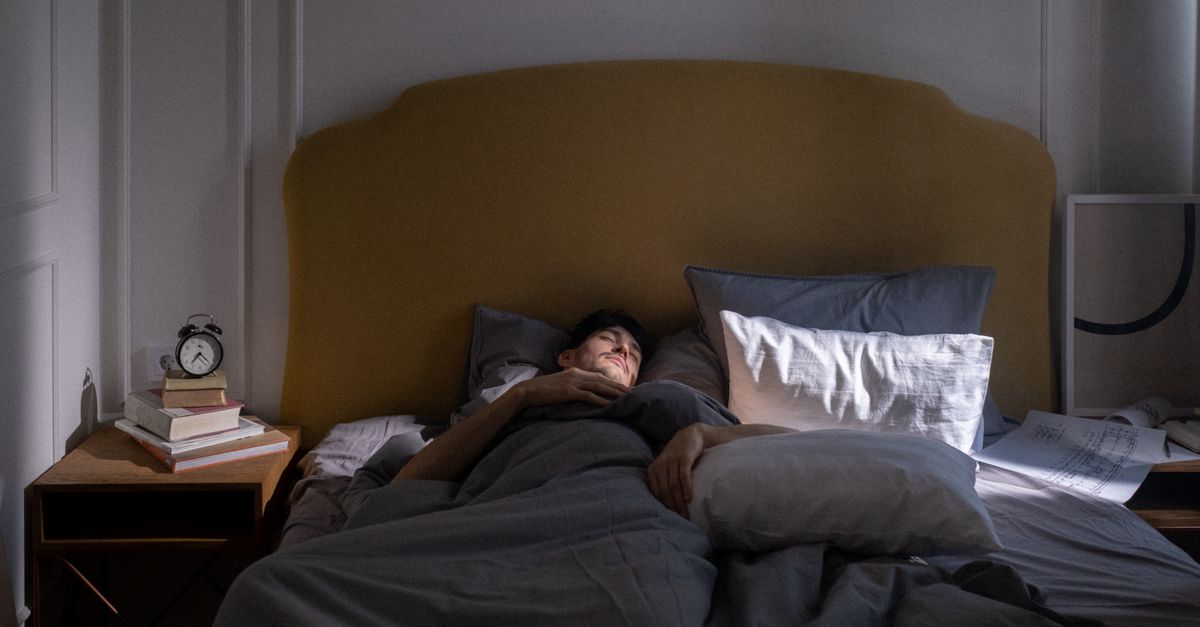 Best Supplements for High Morning Cortisol: When You Wake Wired Before the Alarm