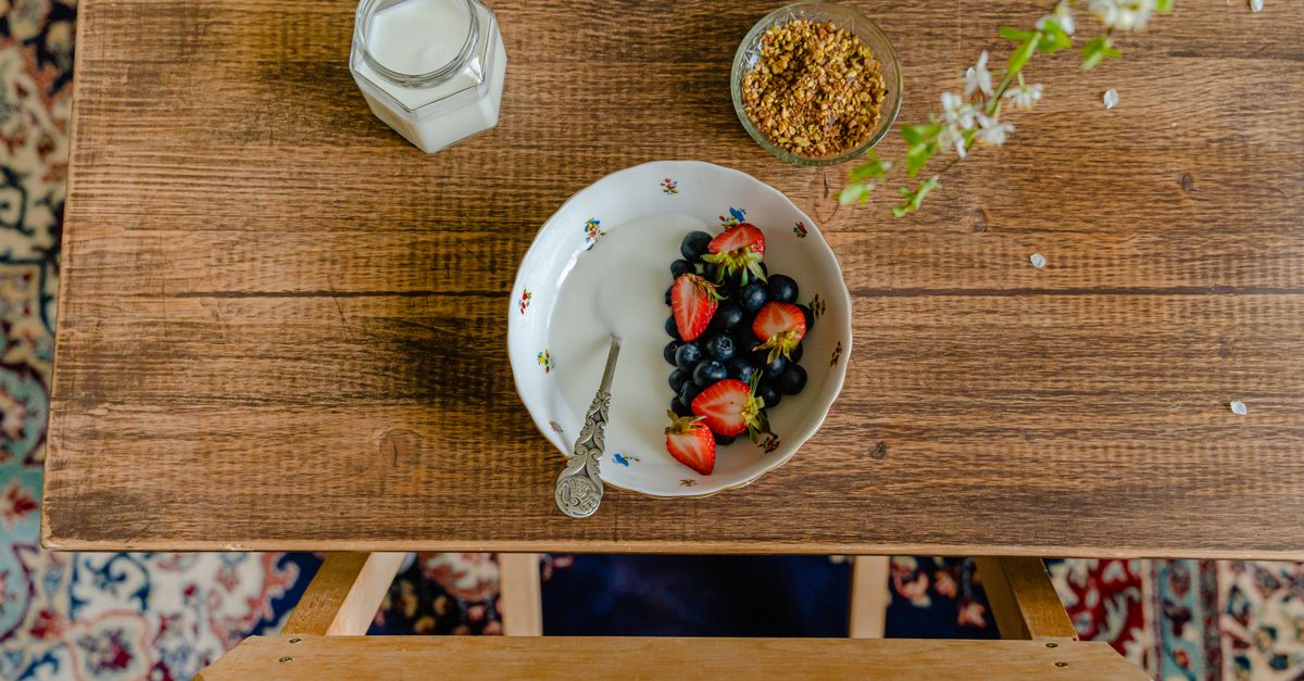Vitamin B12 Morning or Night: When Is the Best Time to Take It?