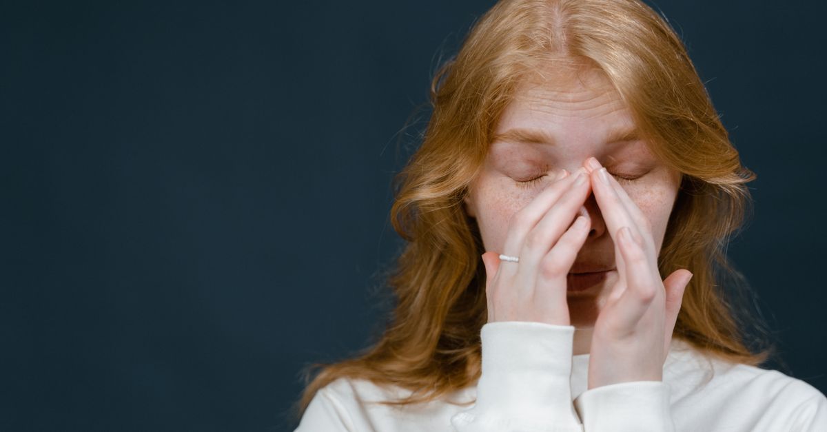 What Causes Dry Eyes with PMS?