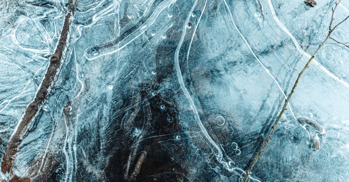 What Causes Frozen Shoulder with Adenomyosis?
