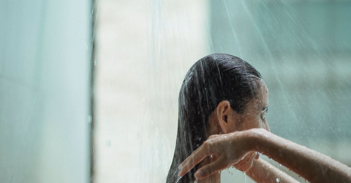 What Causes Hair Thinning with Adenomyosis?