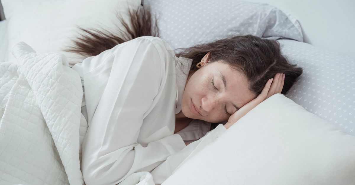 What Causes Night Sweats During a Heavy Period?