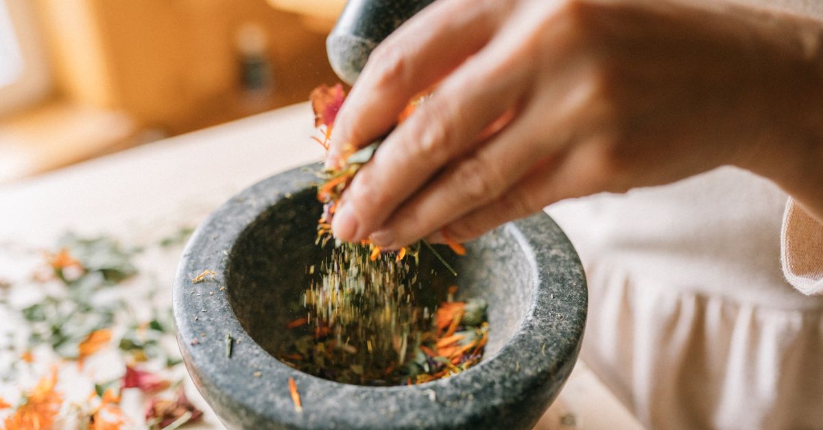 What Helps With Menopause Symptoms Without Hormones?