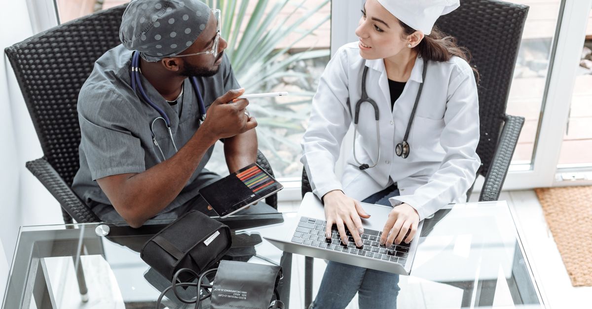 Why Do Doctors Dismiss Postmenopause Symptoms?